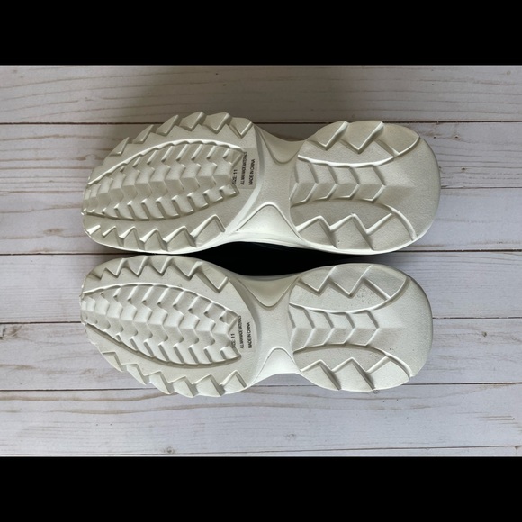 Lulu’s Anatola Black Suede Lace-Up Sneakers - Picture 4 of 8